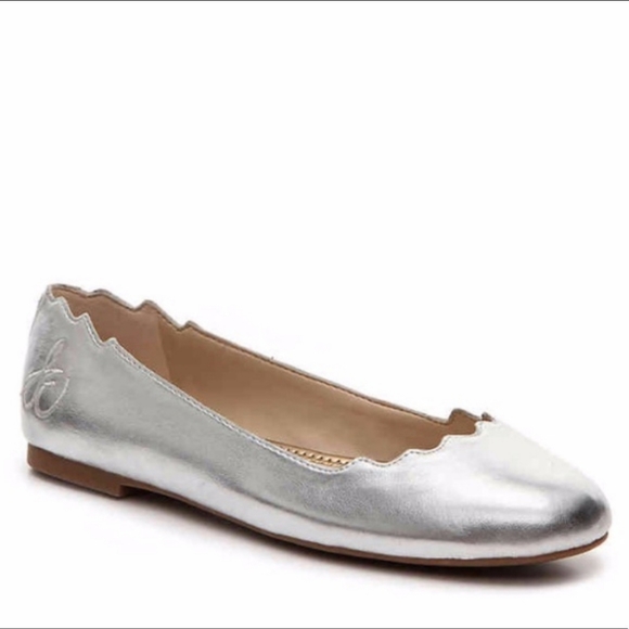 Sam Edelman Shoes - Sam Edelman 7.5 Finnegan Leather Metallic Silver Ballet Scallop Flats